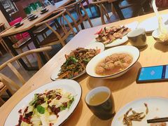 -钟记家菜(红专南路店)
