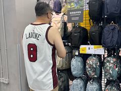 -迪卡侬(顺峰山店)