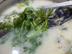 -天乐农家鱼头王(天目湖店)