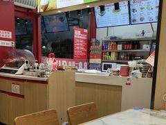 -牛吃草牛肉面(甬港南路店)