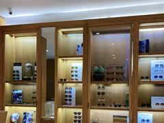 -宝丽眼镜(湖墅店)