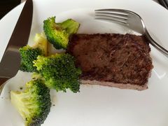 -大中华希尔顿酒店-念自助餐·嗨啤·小龙虾