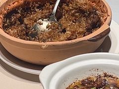 -八府香鸭·啫啫煲(华山路店)