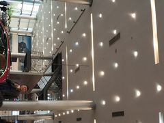 -天津波士信达奔驰4S店(卫津南路店)