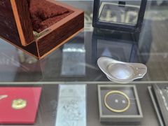 -江奢典汇·名包名表·黄金回收
