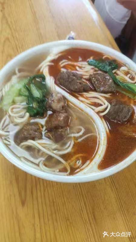 汤面美味上桌了