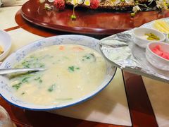 -顺峰海鲜酒楼(省府店)