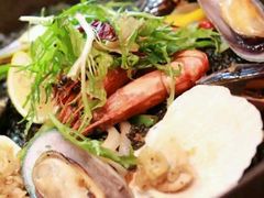 -香格里拉鱼跃地中海西餐厅·牛排披萨