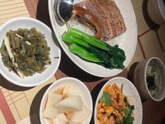 卤鹅饭-荣家黄鱼面(前滩太古里店)
