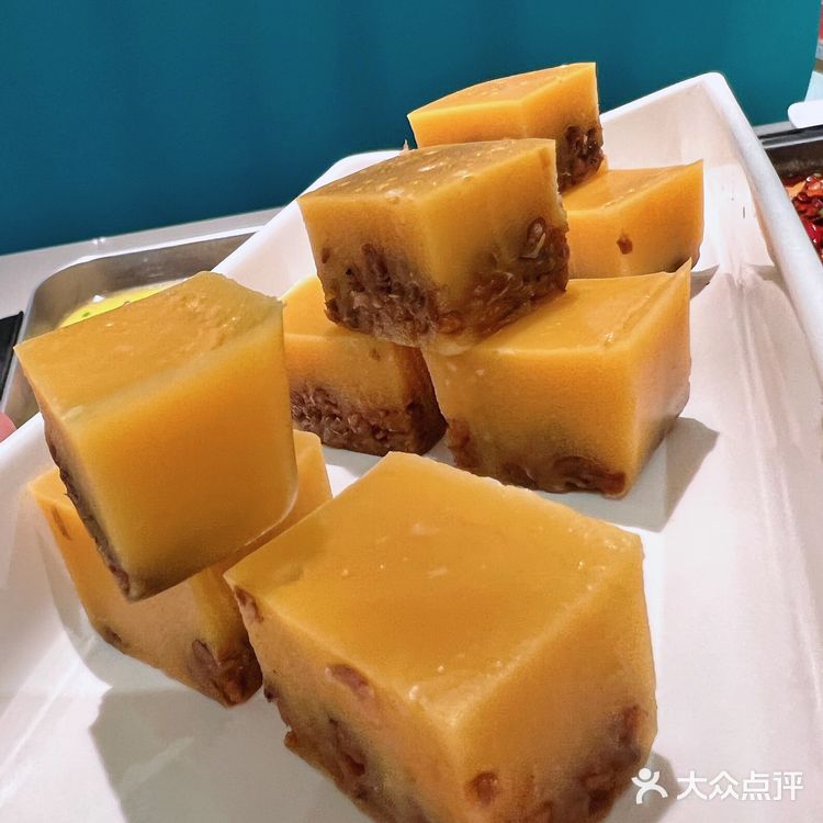 米饭🍚、饮料🥤、零食都是免费🆓自取，应了那句话该省省、该花花