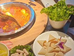 -九牧鱻·渝老鬼重庆火锅(人民路店)