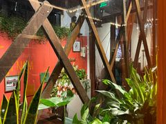 -Cuc Gach Quan Restaurant