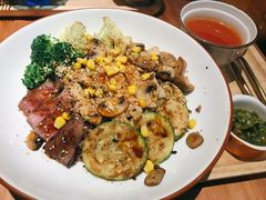 -POKEE VIA&Brunch·维娅(重庆来福士店)
