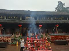 -峨眉山报国寺