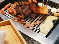 -臻牛烤肉