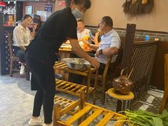 -地锅公社·现炒地锅鸡·地锅鱼·夜宵(罗锦路店)