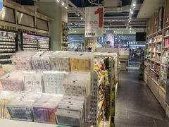 -名创优品(万达广场河东店)