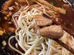 蒜香排骨-宝小庆邵阳米粉(深圳市南山保利店)
