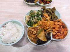 -晓宇盒饭(民安街店)