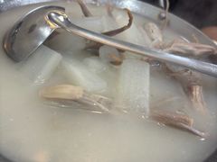 -余杨鸭鸭餐厅
