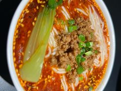 -麻六记(凤凰汇店)