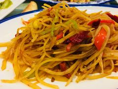 -马尔龙新疆饭店·清真(瑞景店)