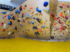 -问山MountQuest攀岩馆