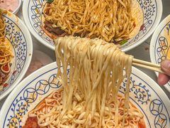 -李与白包子铺(桐梓林店)