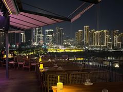 -埠口精酿夜景餐酒吧· BREWPORT BISTRO(长嘉汇重庆之眼店)
