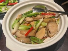 青蒜梗冬笋炒鲍片-无锡苏宁银河国际酒店-悦府65中餐厅