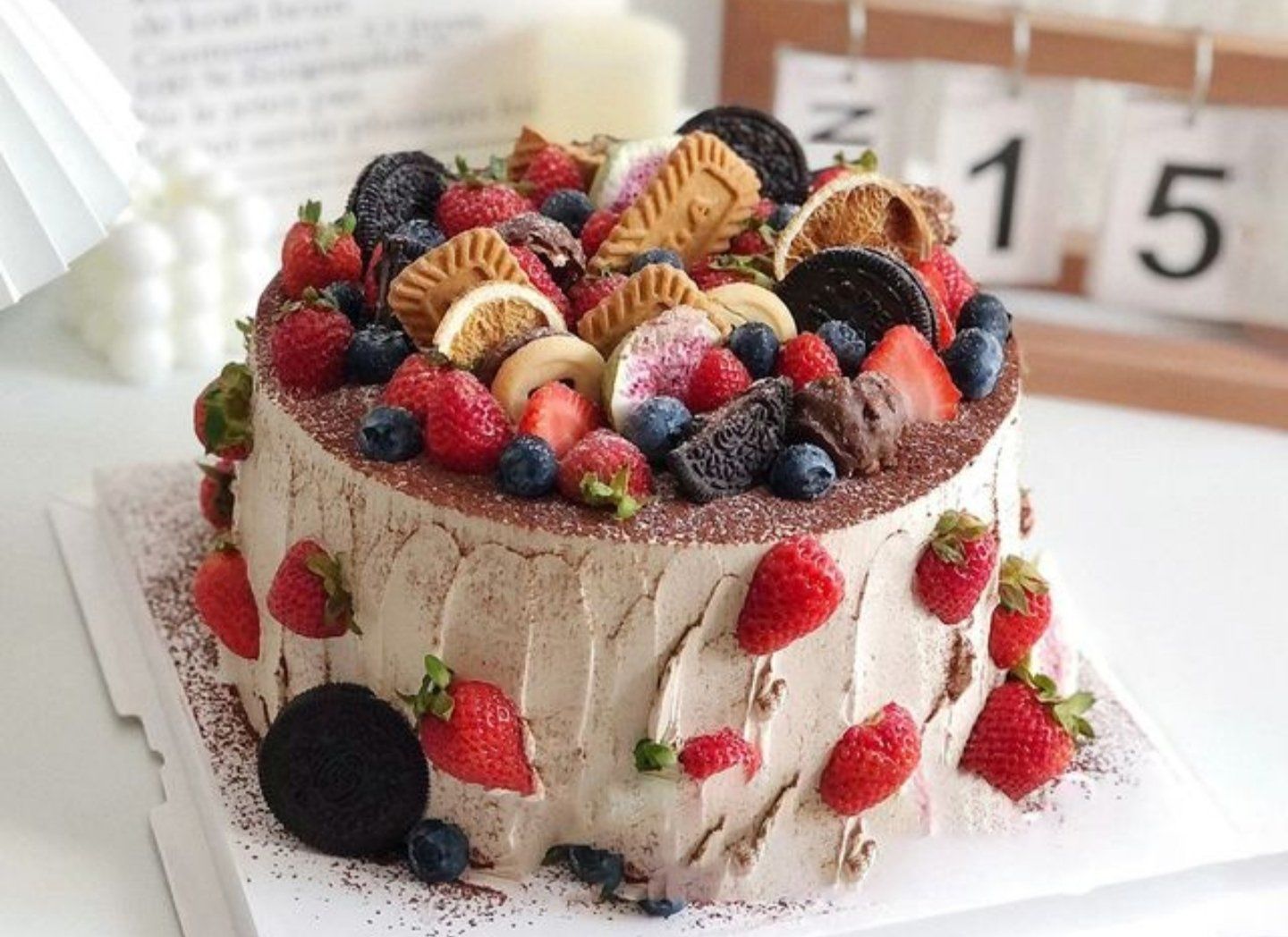 这款可可粉蛋糕真是令人陶醉.外观上,它呈