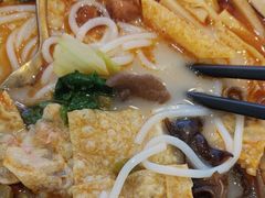 -弘束束柳州深巷螺蛳粉(珠江路店)