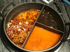 -热火朝天鲜切牛肉火锅(南强街巷店)