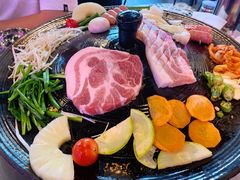 -豚豚家돈돈가韩国锅盖烤肉(新北万达店)