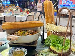 -刘姐啤酒鱼民族演艺餐厅(西街总店)