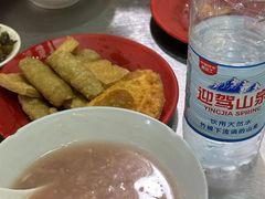 -老奶奶稀饭(明都西园店)