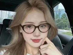 -爱视眸Eyeblling眼镜·依视路·蔡司镜片折扣店(百联南方商城购物中心)