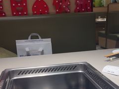 -海底捞火锅(宝龙广场夜宵主题店)