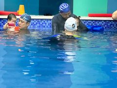 -Swim斯卫姆国际儿童游泳中心(红博中央公园店)