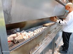 -贯贯吉·清真餐厅(浙江中路店)