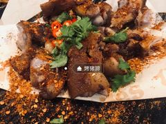 -何师烧烤·香辣蟹·川菜·30年老品牌(太古里旗舰店)