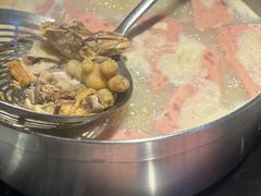 -尚尚仙·酸汤猪手·猪肚鸡火锅(华联万柳购物中心店)