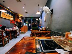 大堂-我们家私房纸包鱼·烧烤