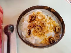 -津椰本·海南正宗椰奶清补凉(店一店)