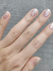 -孔雀手美甲美睫护理