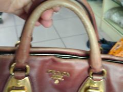 Prada 老化磨损-A&G奢侈品护理(万科旗舰店)