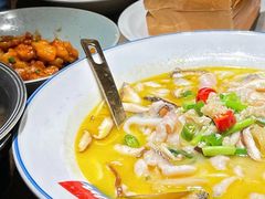 -蜜桃餐厅·伴山(湖滨商业街店)