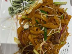 干炒牛河-稻香酒家·34年老字号·港式粤菜(汉街店)