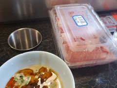 -轩于鲜旋转自助小火锅(新之城购物广场店)