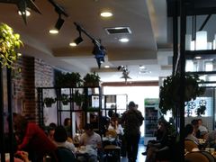 大堂-丛林狼非遗酱骨·现炒餐厅(人民路店)